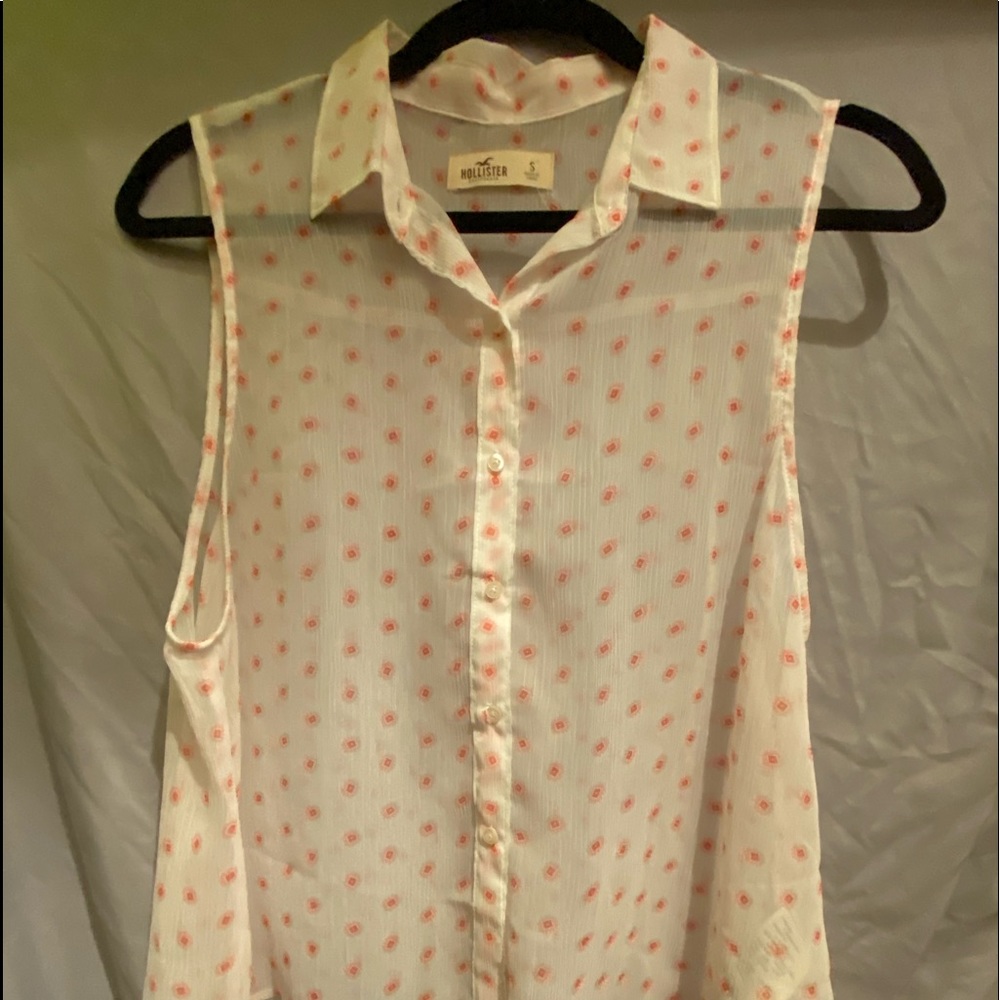 Sleeveless blouse